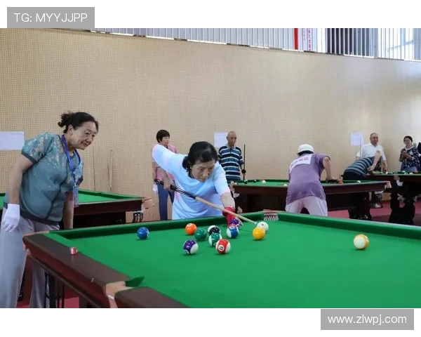 贵州贵阳举办重阳节老年气排球赛 全民健身展夕阳风采 贵州贵阳举办重阳节老年气排球赛 全民健身展夕阳风采